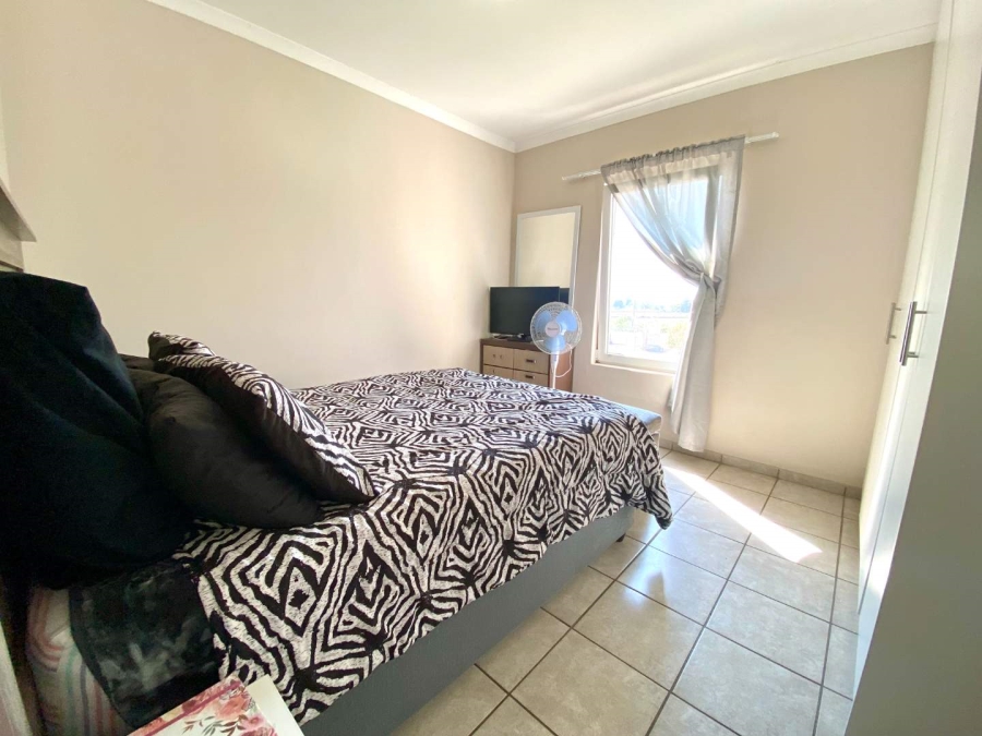 2 Bedroom Property for Sale in Klein Drakenstein Western Cape